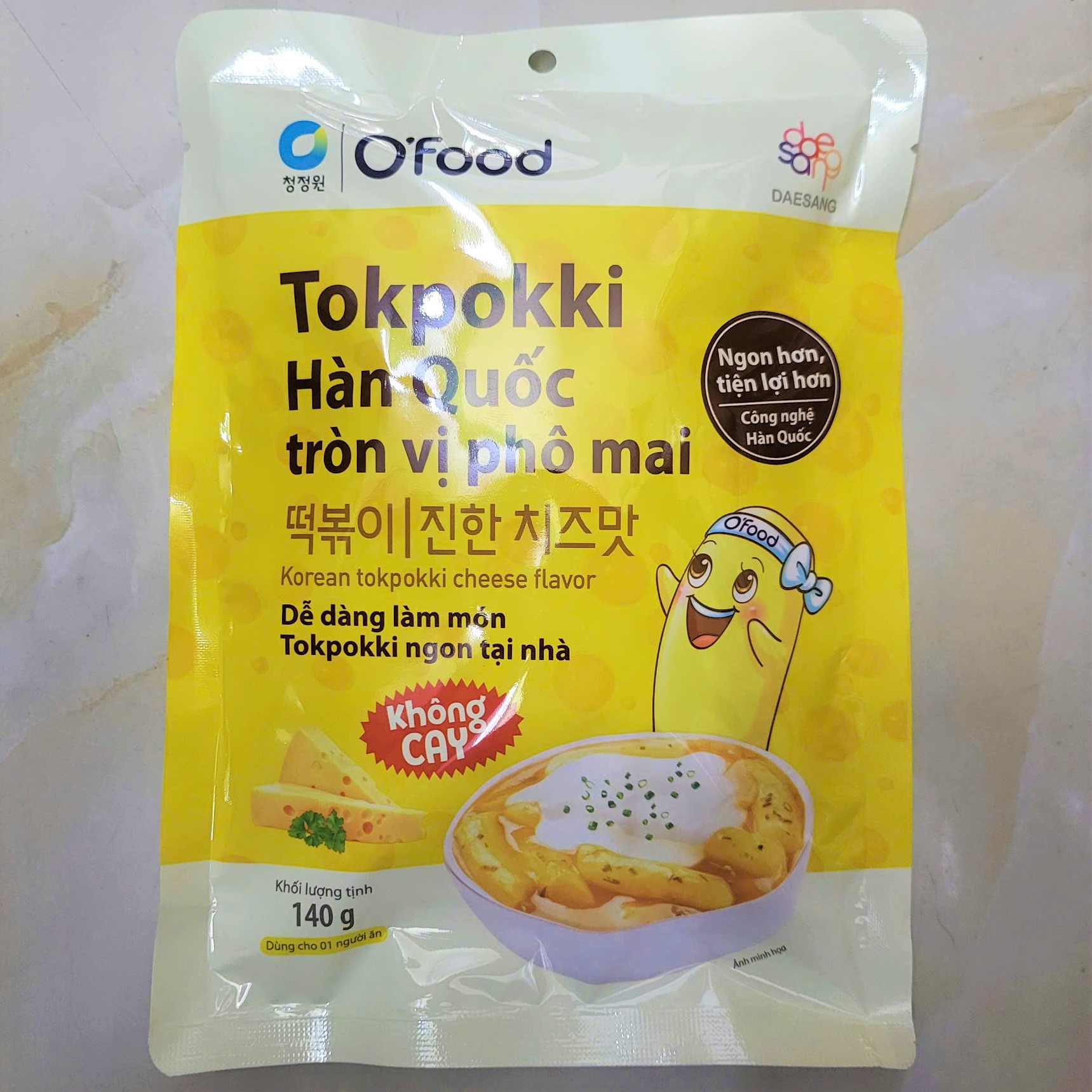O’FOOD (gói KHÔNG CAY 140g) BÁNH GẠO TOKPOKKI VỊ PHÔ MAI DAEANG Korean Tokpokki Cheese Flavor