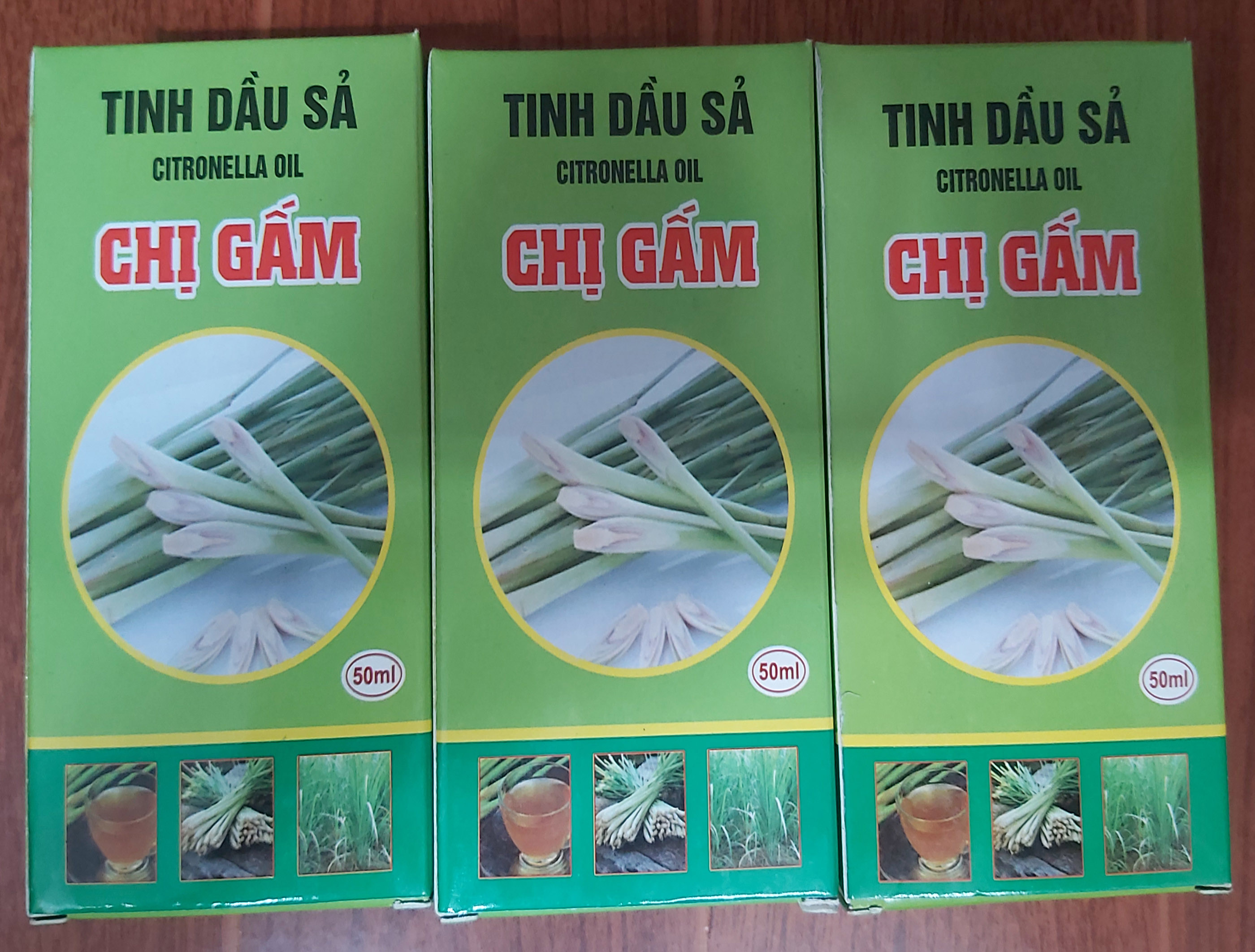 Tinh Dầu sả CHỊ GẤM được chiết suất thủ công từ cây sả thiên nhiên loại 100ml đuổi virut, vi khuẩn gây bệnh ra khỏi phòng