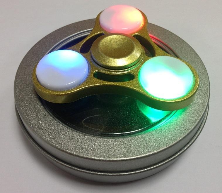 Hình ảnh Con quay Spinner Kim loại 3 cánh phát sáng