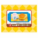 Mô hình Doraemon Hamburger Shop mẫu số 4