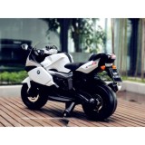 Xe điện phong cách thể thao giành cho bé