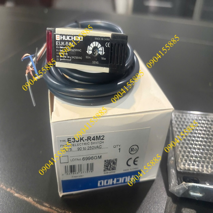 Cảm biến quang e3jk-r4m2
