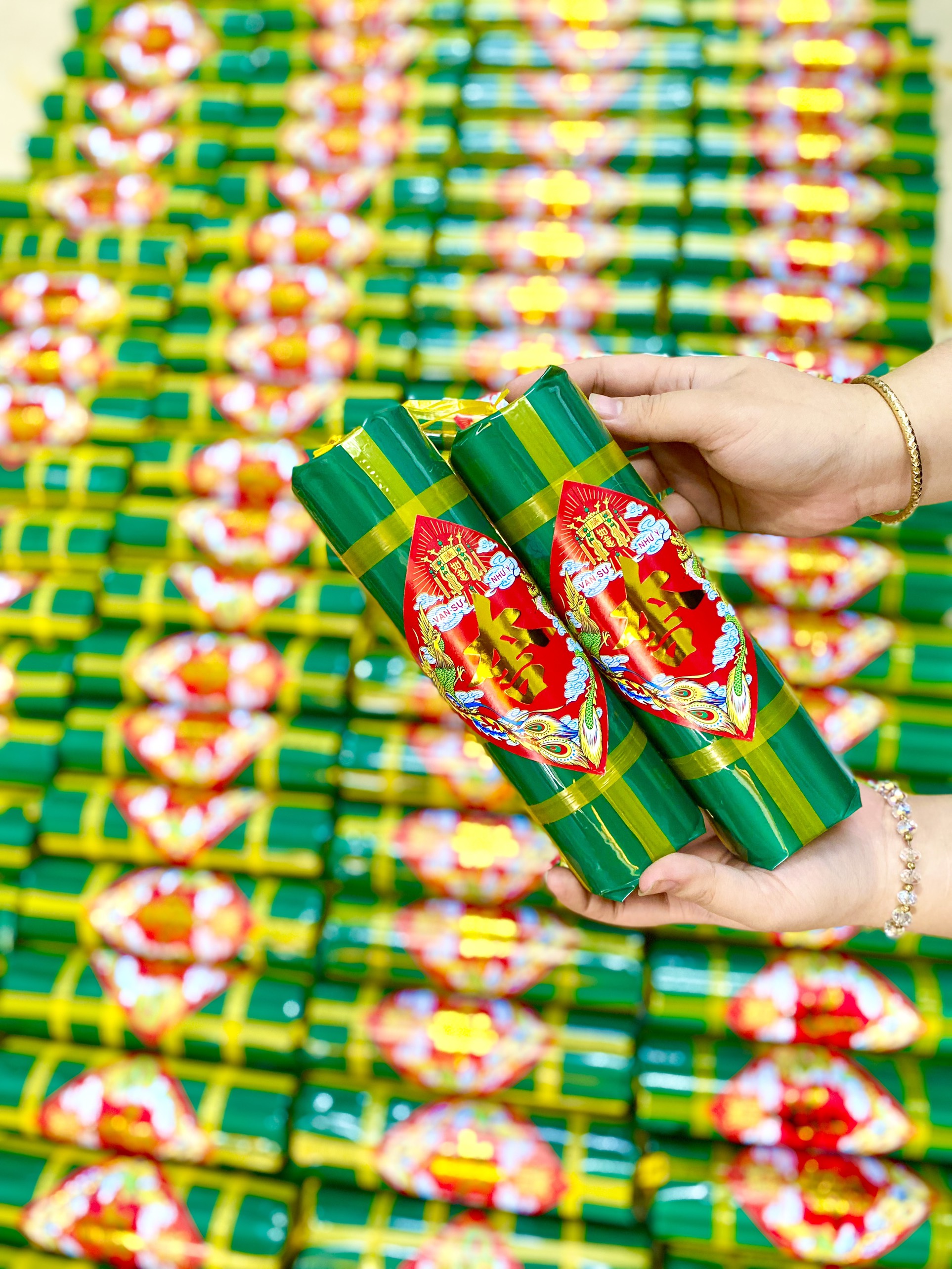 [TẾT XUÂN 2023] Bánh tét mô hình trang trí xuân