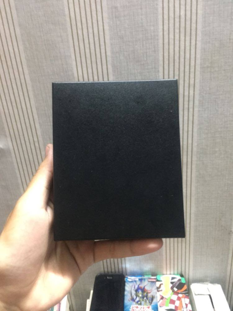 Hộp đựng bài Yugioh giá rẻ, đựng được tối đa khoảng 80-100 lá (không bao gồm thẻ bài)