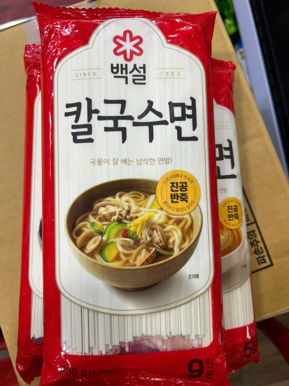 Korean Large Noodle Strands 900g - Kalgukbokki