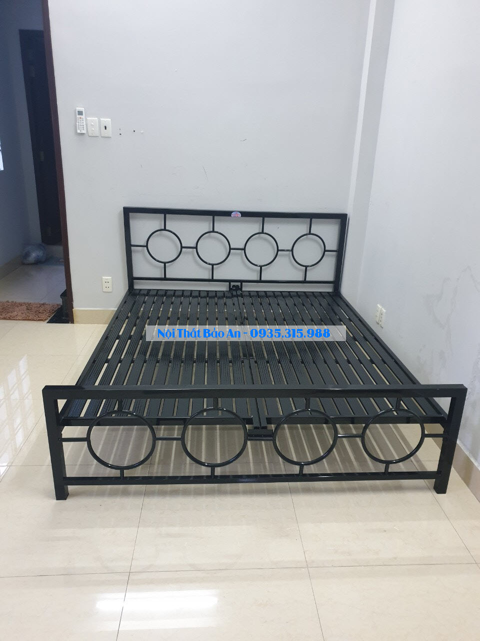 Giường sắt kiểu tròn rộng 1m6 x 2m