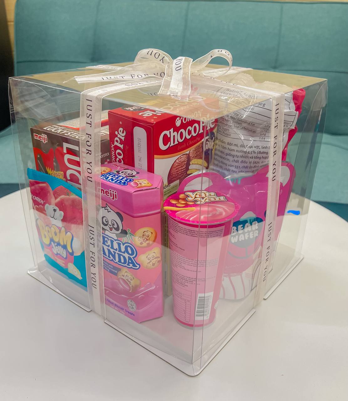 Quà tặng 20/10 snack box, hộp quà tặng bánh kẹo ngày quốc tế phụ nữ, sinh nhật, valentine, tết, noel
