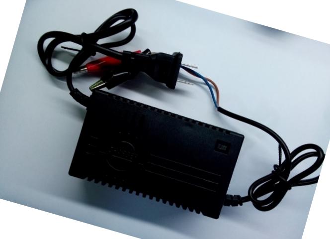 Máy nạp ắc quy tự ngắt 12v 5ah - 20ah