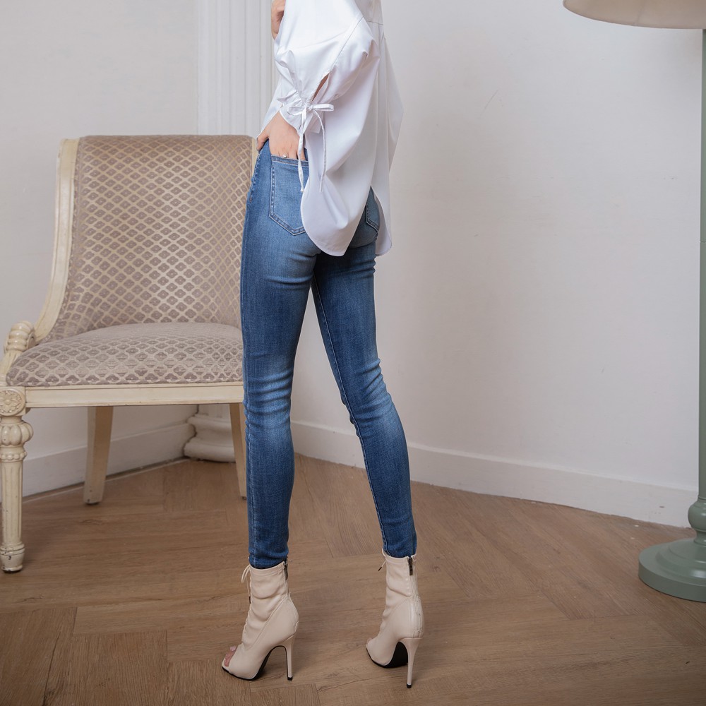 Quần jean nữ co giãn MASARA màu XANH DƯƠNG ĐẬM, dáng SKINNY lưng cao, ôm vừa, chất JEAN CAO CẤP, BỀN MÀU, GIỮ PHOM theo thời gian