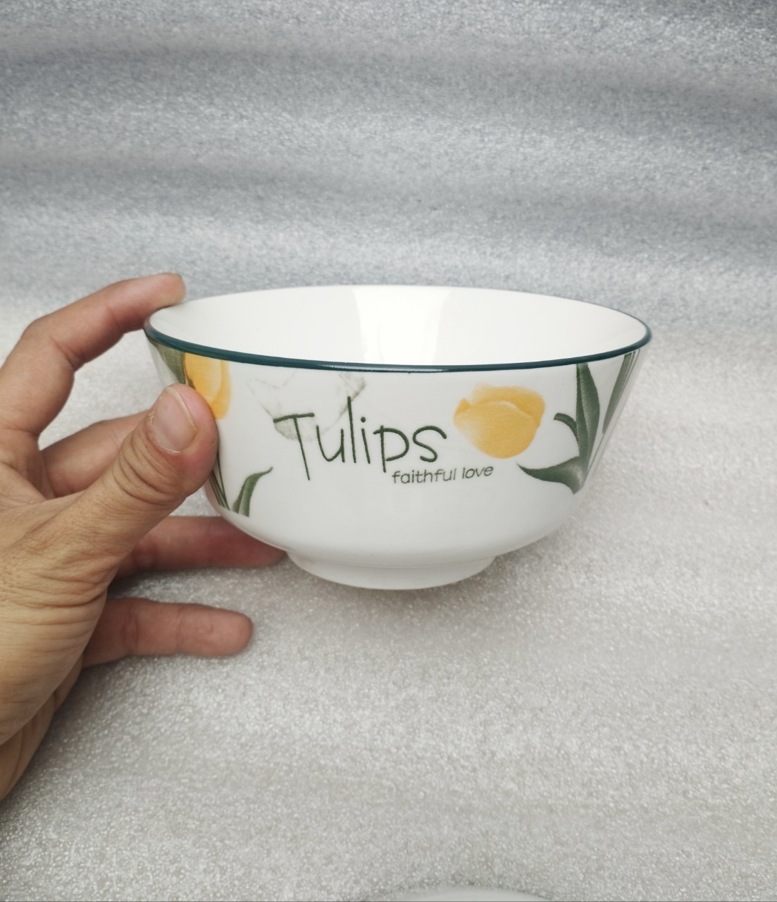 Tô sứ hoa văn 4d mẫu tulip các size 15cm / 18cm / 20cm tô sứ trắng