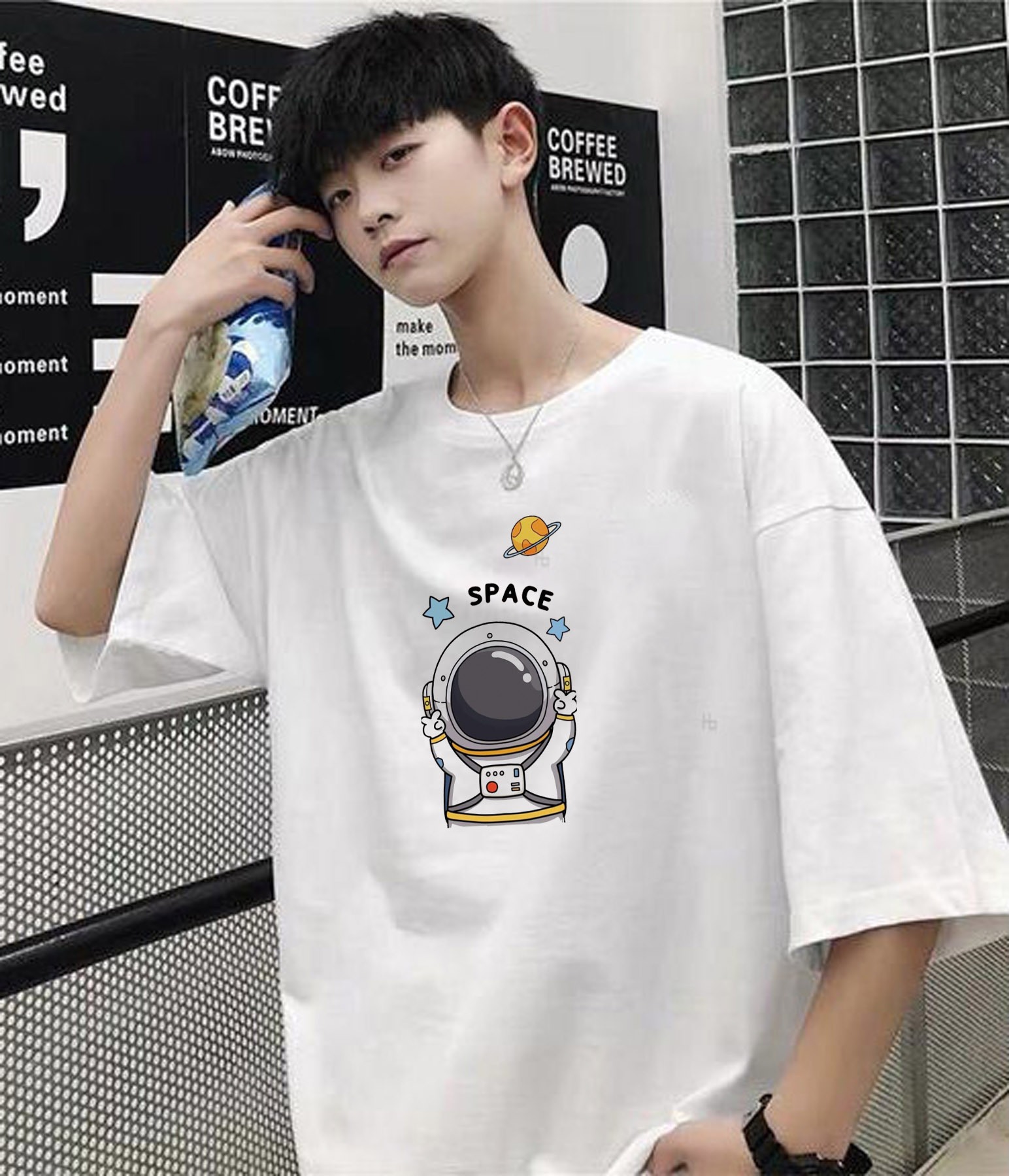 Áo thun unisex nam nữ, space-1 2 màu trắng đen chất cotton thoáng mát