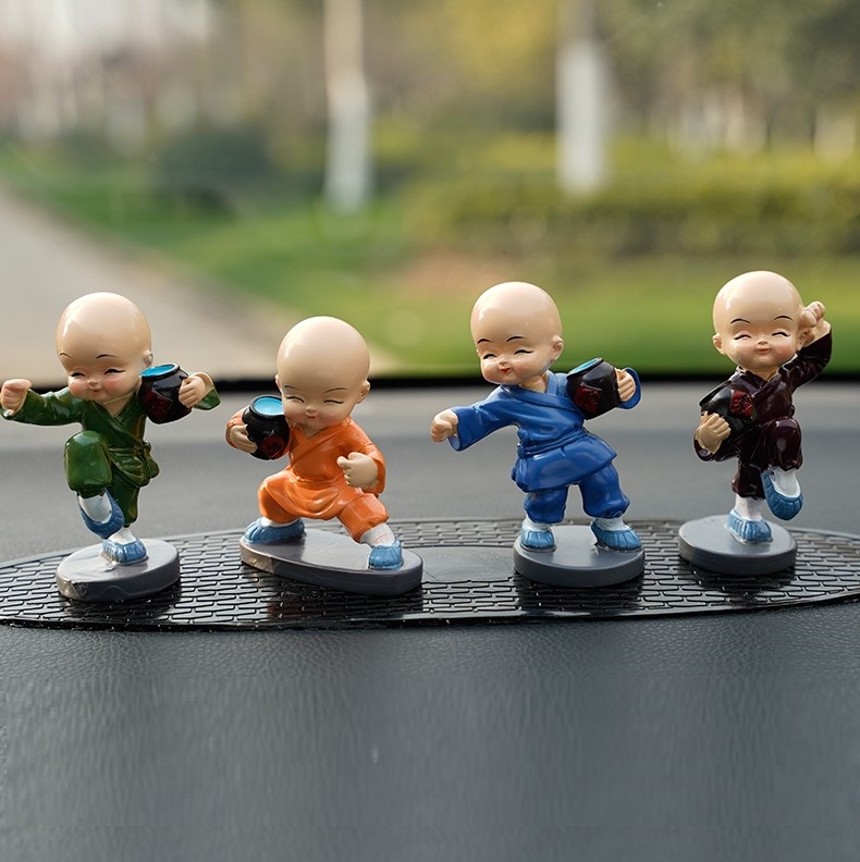 Bộ tượng phật 4 chú tiểu múa võ trang trí xe hơi nhà cửa trang trí bàn làm việc bàn học -