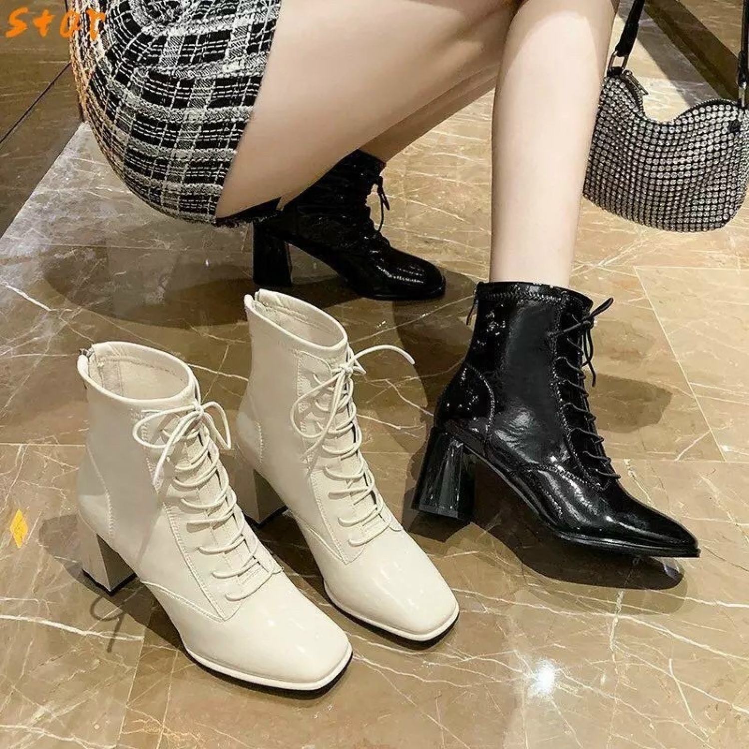 Boot dây buộc da bóng khoá sau gót 7p