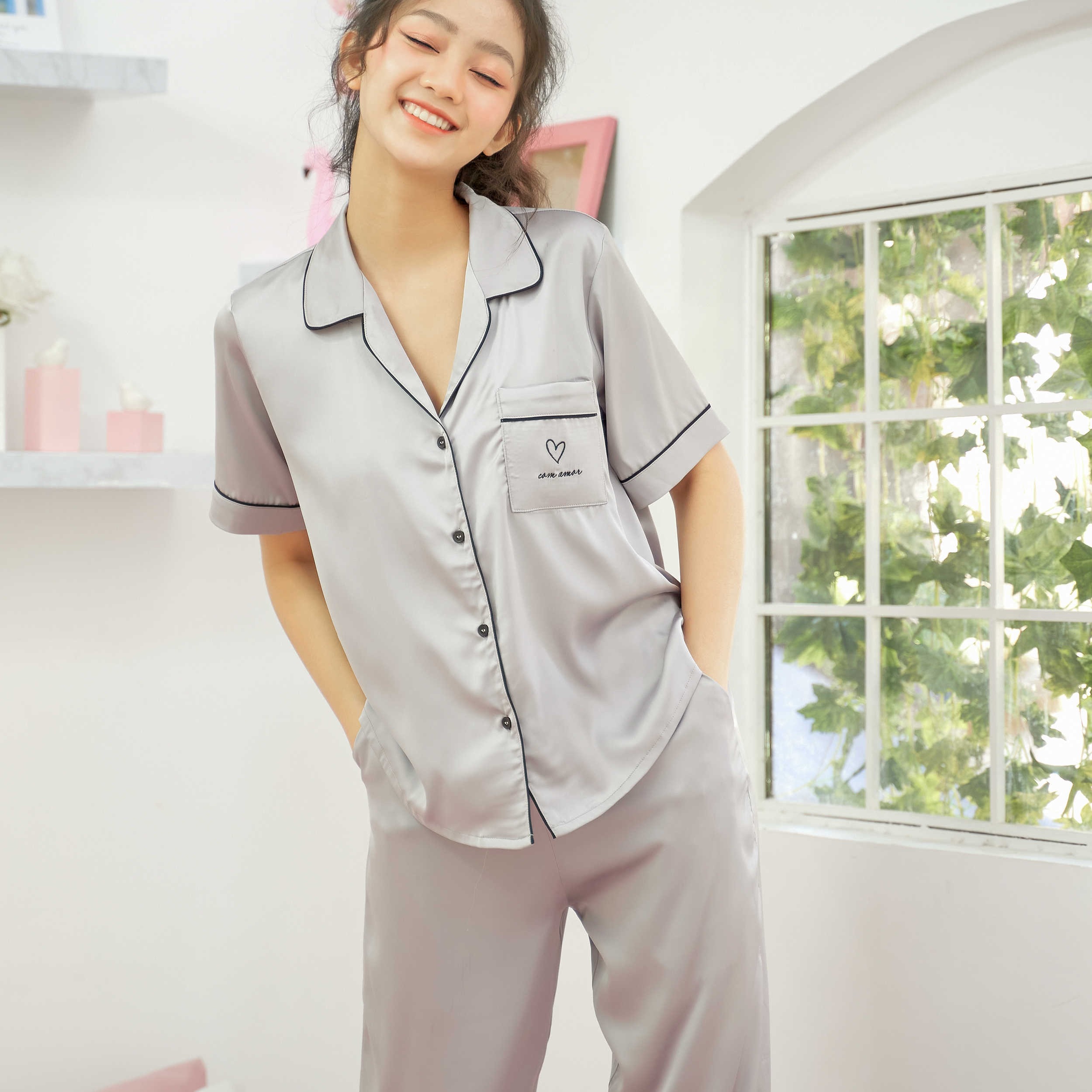 VIBES Bộ Pijama dài hàng thiết kế chất liệu Lụa cao cấp Gray Long Py Set