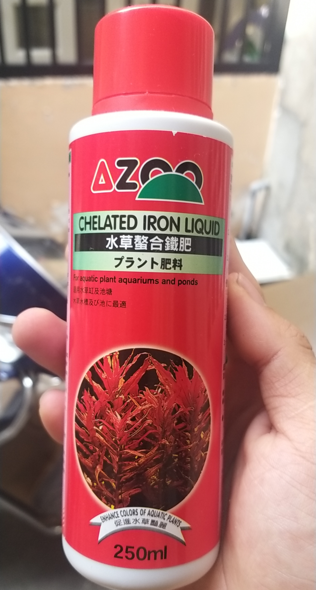 Phân nước azoo chelated iron liquid chuyên cung cấp sắt cho cây lá đỏ trong hồ thủy sinh, chai 250ml