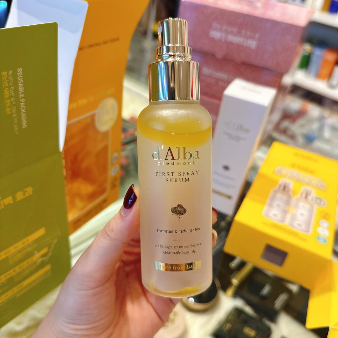 💫💫xịt khoáng d'alba whitw trufle serum supreme