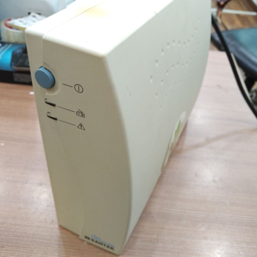 Ups santak 1000va - Lưu điện không bình ắc quy