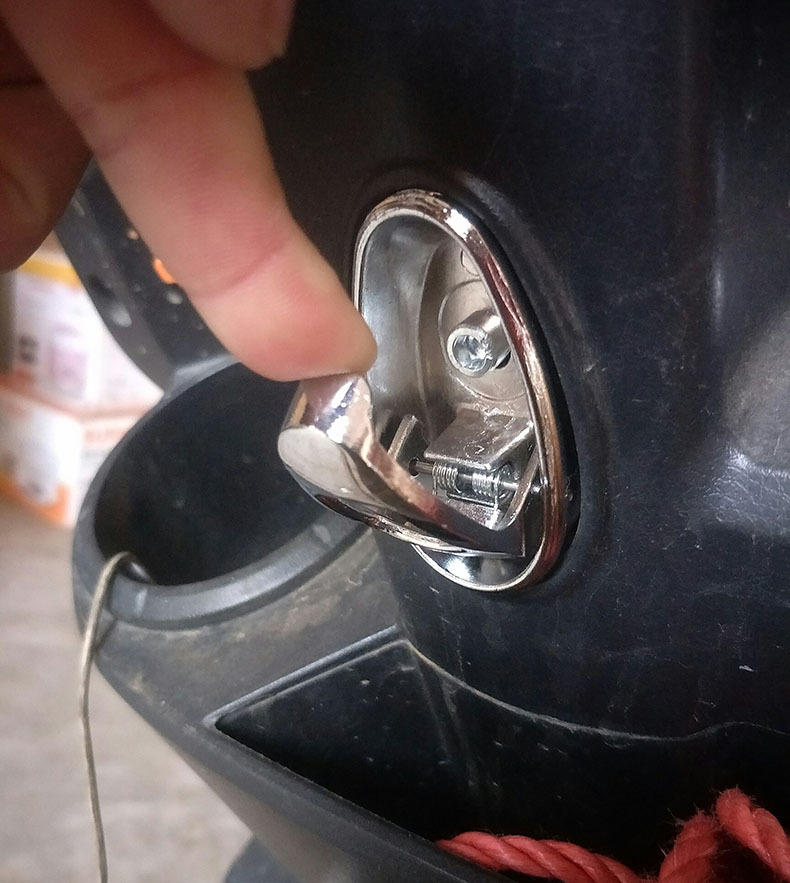 Móc treo đồ hợp kim nhôm nguyên khối dành cho xe máy