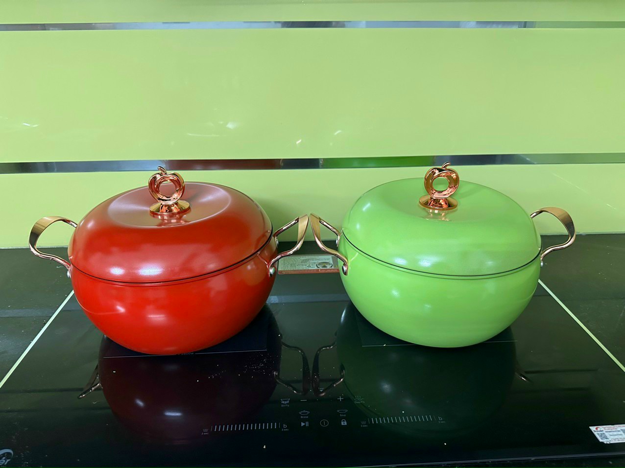 Nồi quả táo 26cm mới lạ