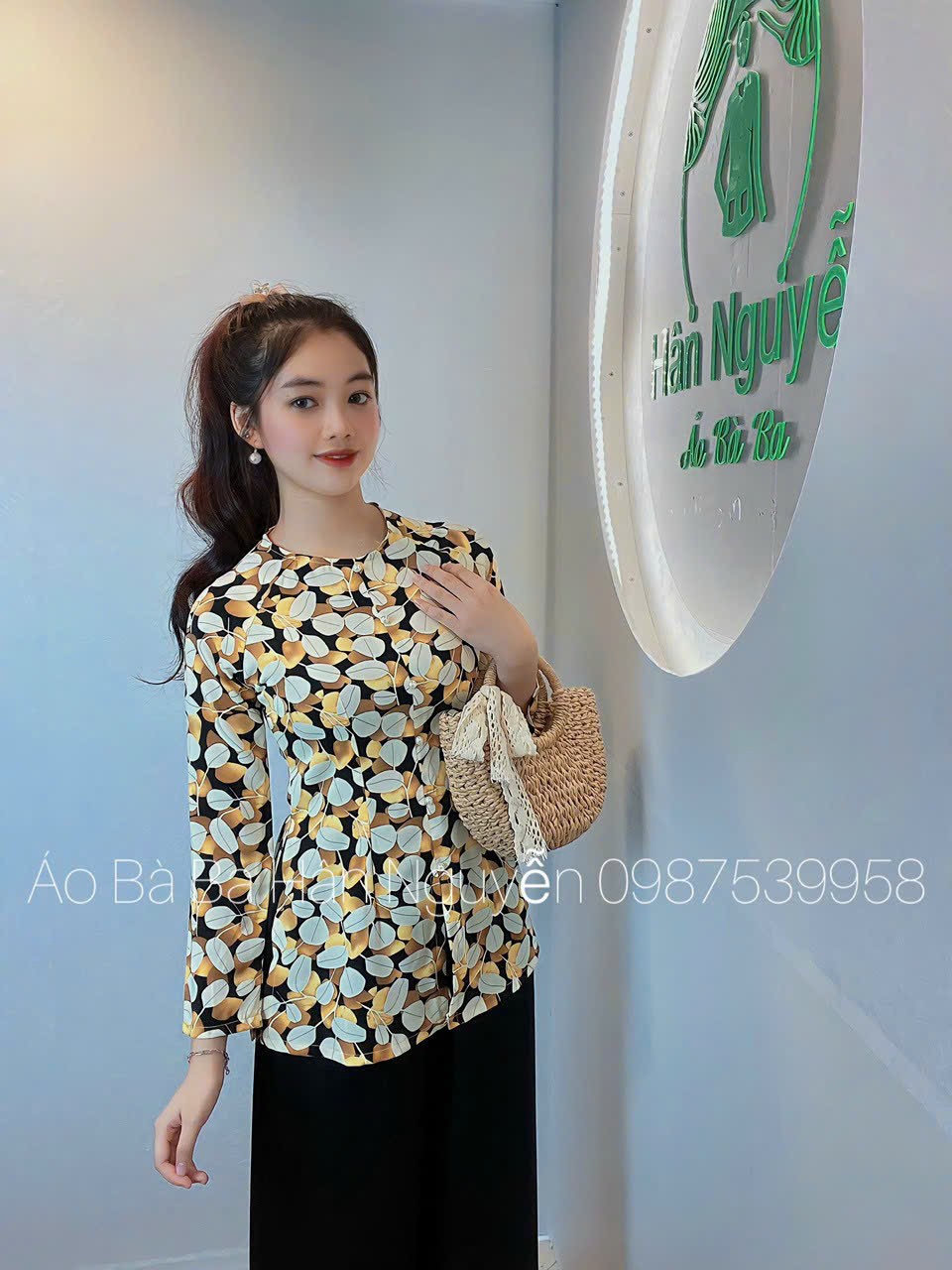 Bộ bà ba lụa lập thể đơn giản nhẹ nhàn nữ tính