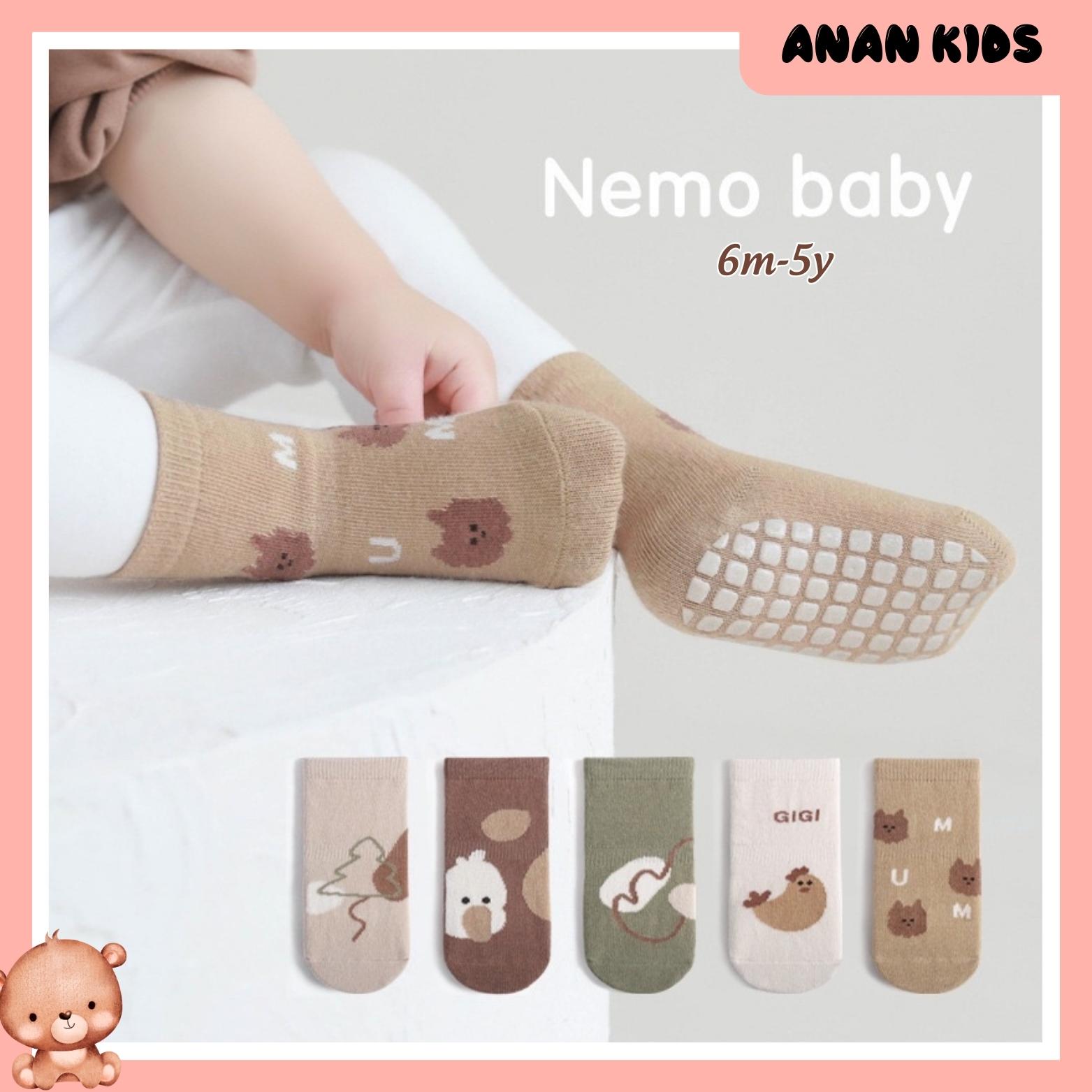 Tất Len NEMO Cổ Cao Hình Gà Chống Trượt Cho Bé 6M-5Y- T08