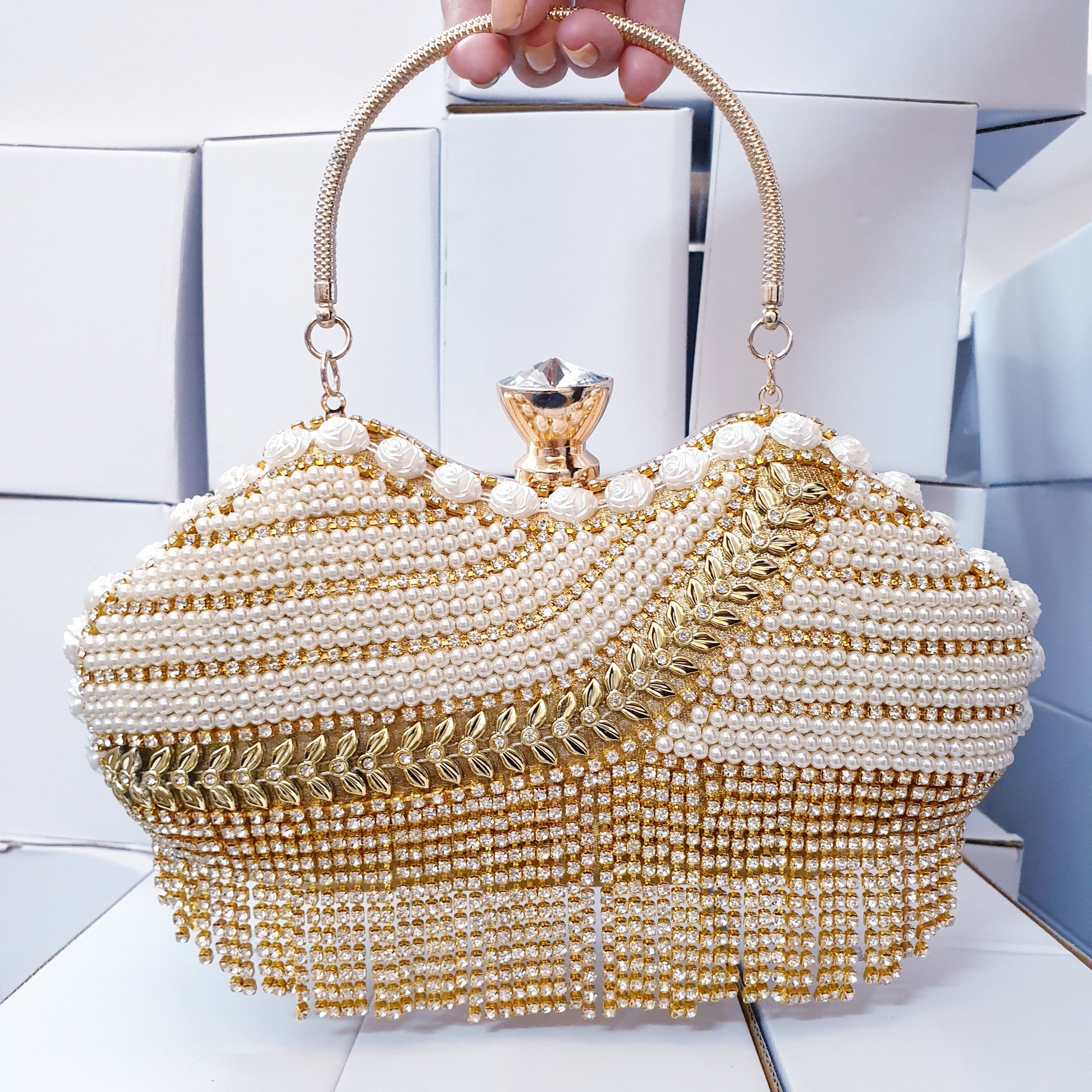 Ví đi tiệc Nữ - Bóp Cầm Tay Đính Đá Cốp CẦM TAY ĐÍNH ĐÁ 🎁 FREESHIP 🎁 đi tiệc SANG TRỌNG, cốp đá FULL HỘP - GIÁ SẬP SÀN 210o3