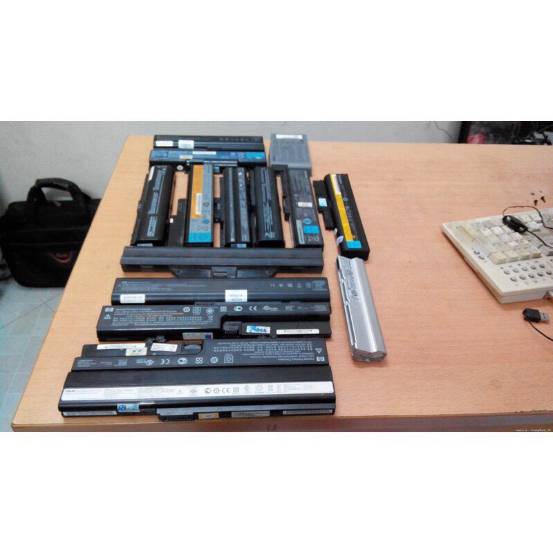 [Giá rẻ] Pin laptop cũ hỏng cho ae lấy cell