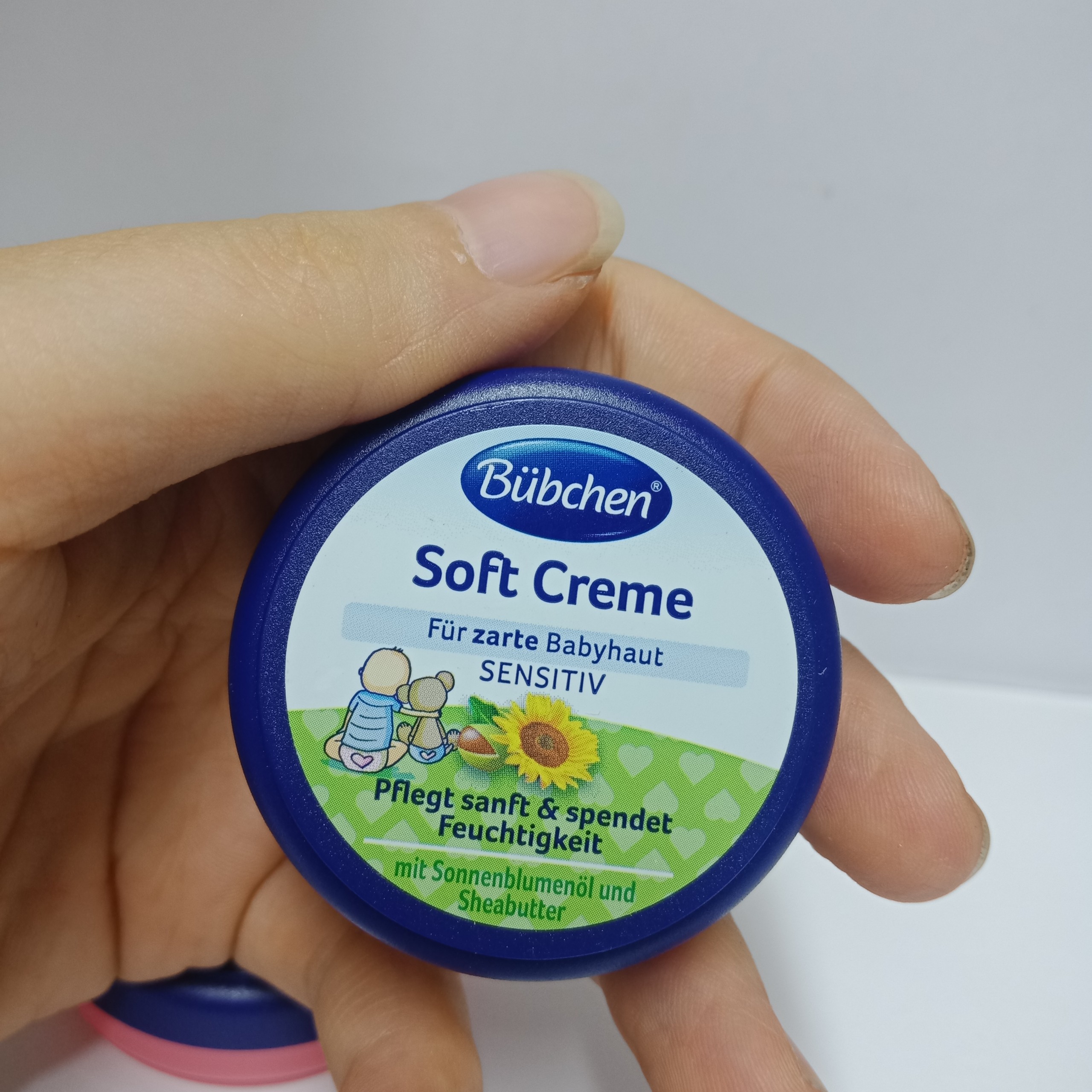 Kem nẻ Buchen hương hoa cúc 20ml