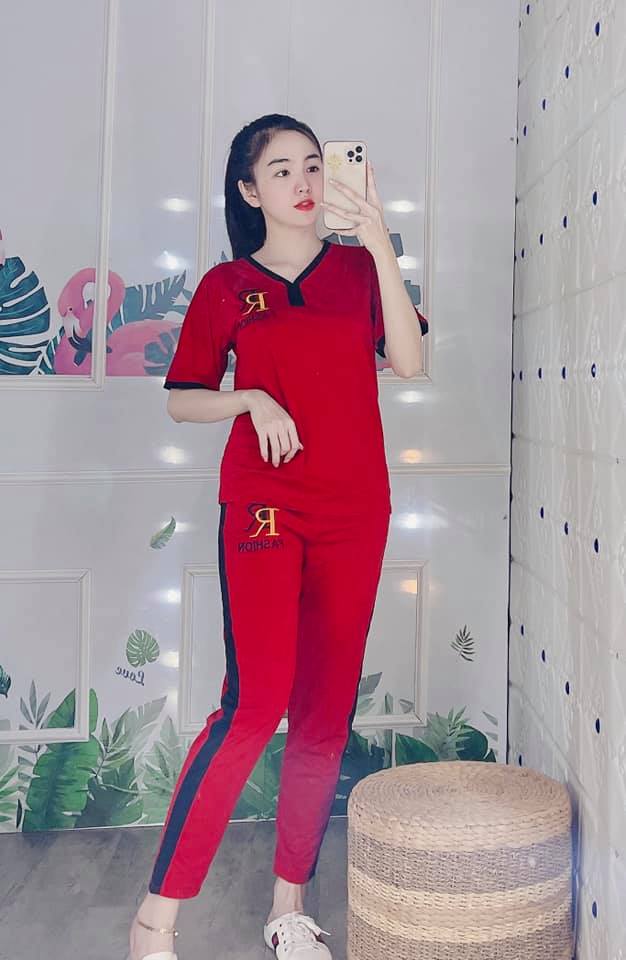 Set bộ cổ tim, logo thêu, nhiều màu- sản phẩm y hình