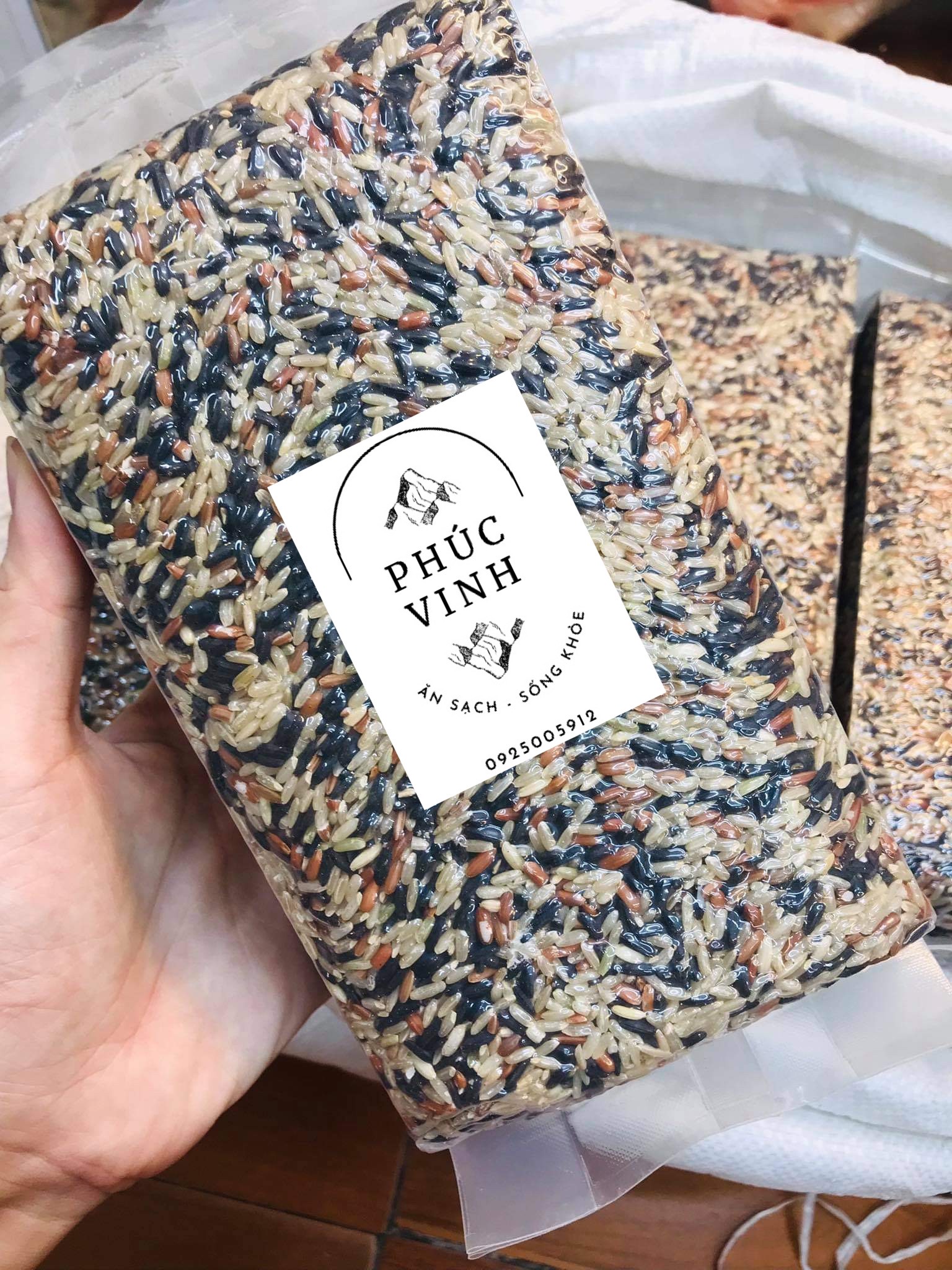Gạo lứt tam sắc-Túi hút chân không