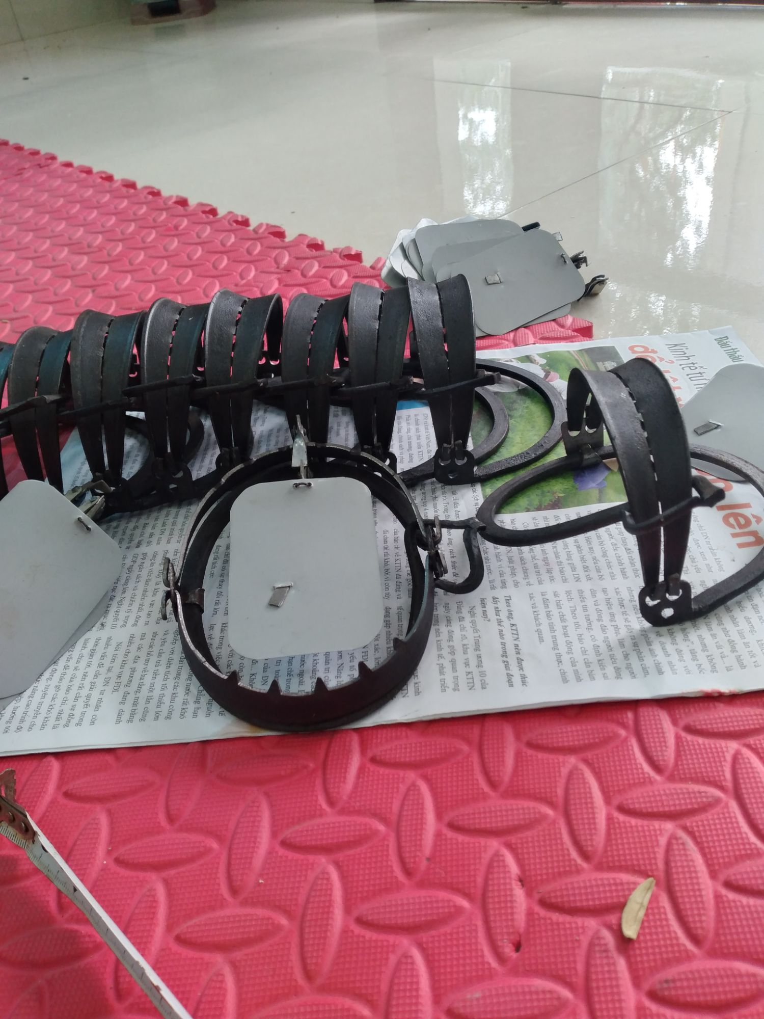 20 bẫy cạm kiềng 14cm gắn sẵn bàn đạp
