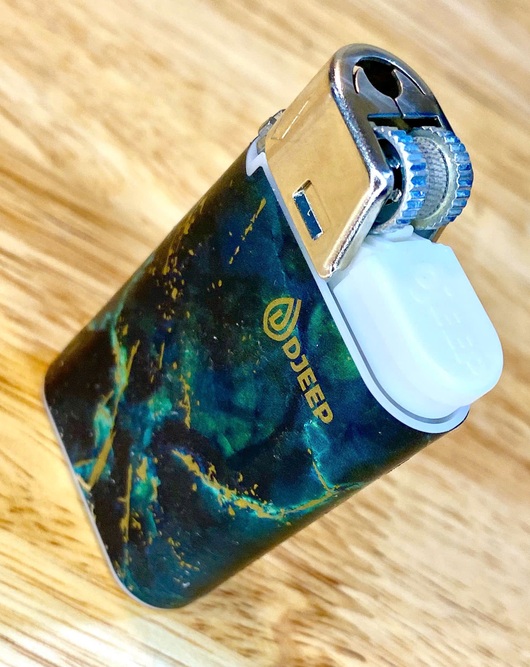 Bật lửa Djeep Pháp HÀNG CHÍNH HÃNG Bic/ Hoa văn 3D Xanh nước Biển MS001