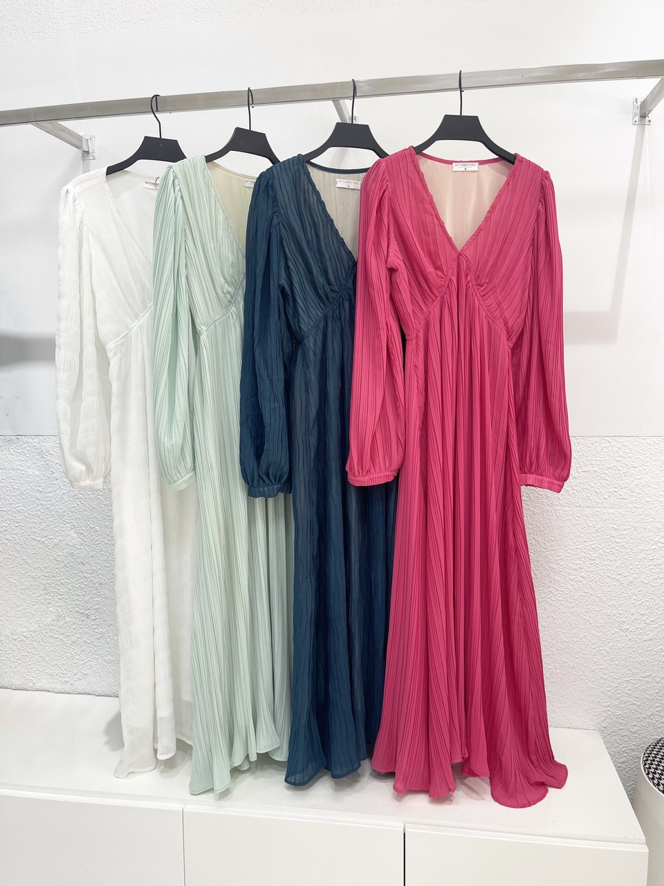 Đầm maxi ly cổ tim nhiều màu AfterBefore