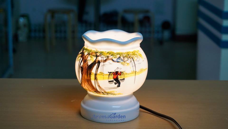 Đèn xông tinh dầu gốm sứ bát tràng hàng loại đẹp tăng kèm tinh dầu