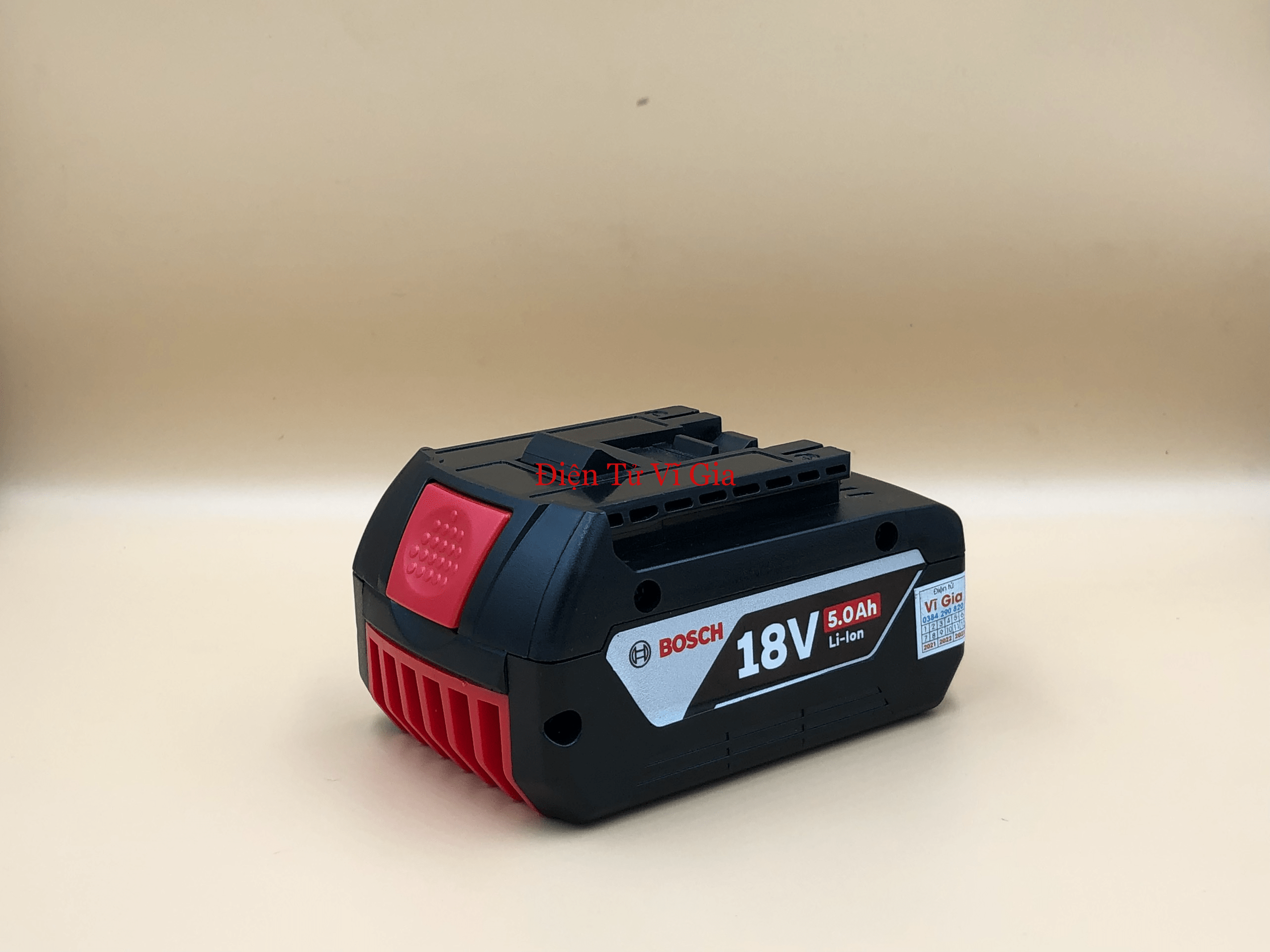 Pin bosch 18v dung lượng 4ah - 5ah nhận sạc bosch bảo hành 6 tháng