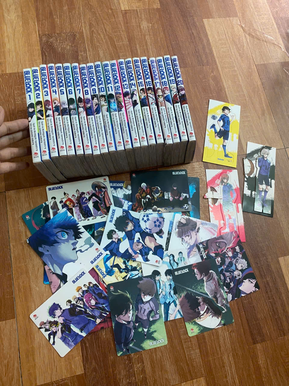 (full card+3stand) Bộ 20q vở Blue Lock Bluelock T1-20 full card + 3 standee
