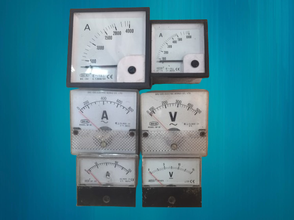 Đồng hồ đo vôn kế 0-500v, ampe kế 0-4000a