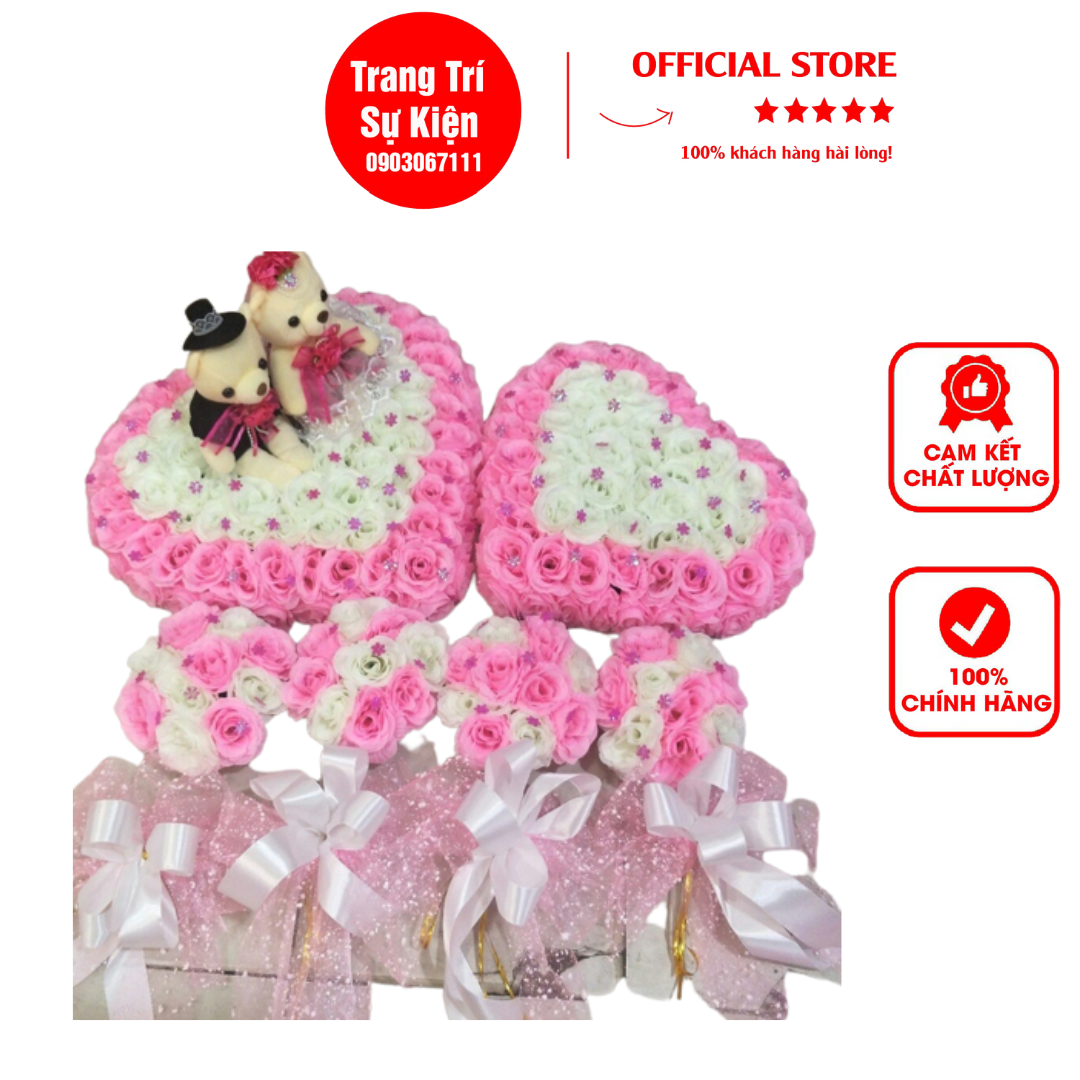 Xe hoa cưới trang trí hình trái tim có gấu