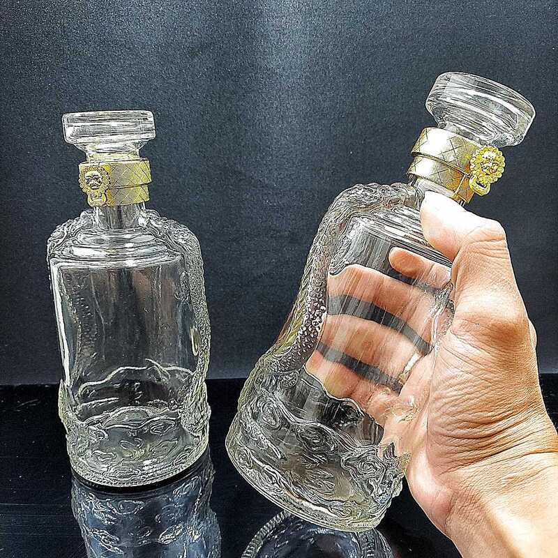 Chai Thủy Tinh Đựng Rượu 500ML (combo 2 cái) mẫu rồng nổi – Vỏ Chai Rượu Đẹp - Bình Đựng Rượu Thủy Tinh trong suốt (C3)
