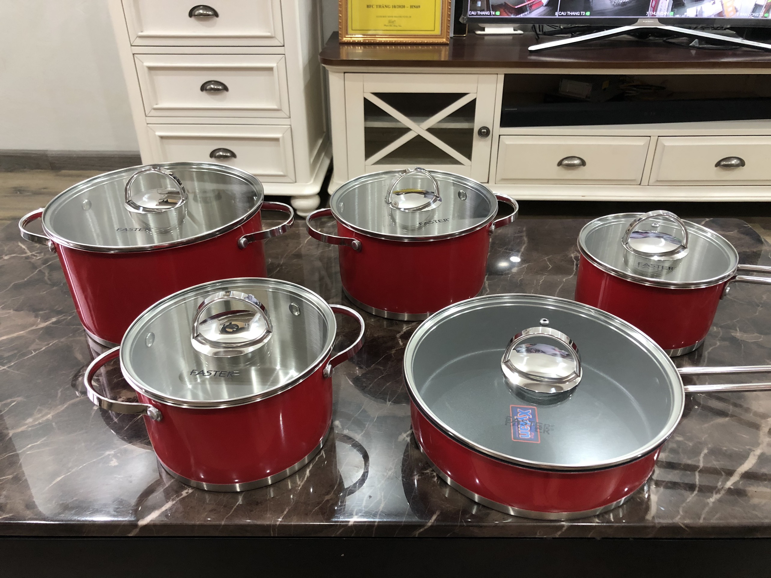 Bộ nồi Faster Inox 3 đáy 5 món Ruby , chuyên dùng cho bếp từ