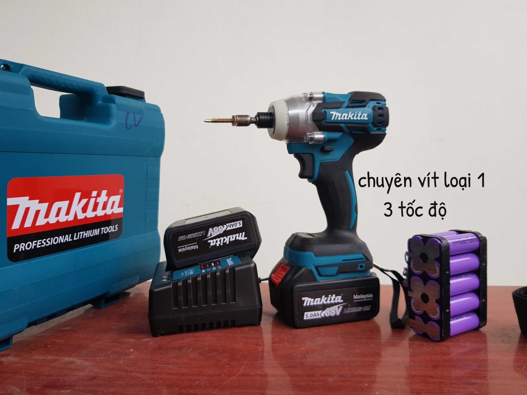 KHOAN PIN CHUYÊN BẮT VÍT MAKITA 88V