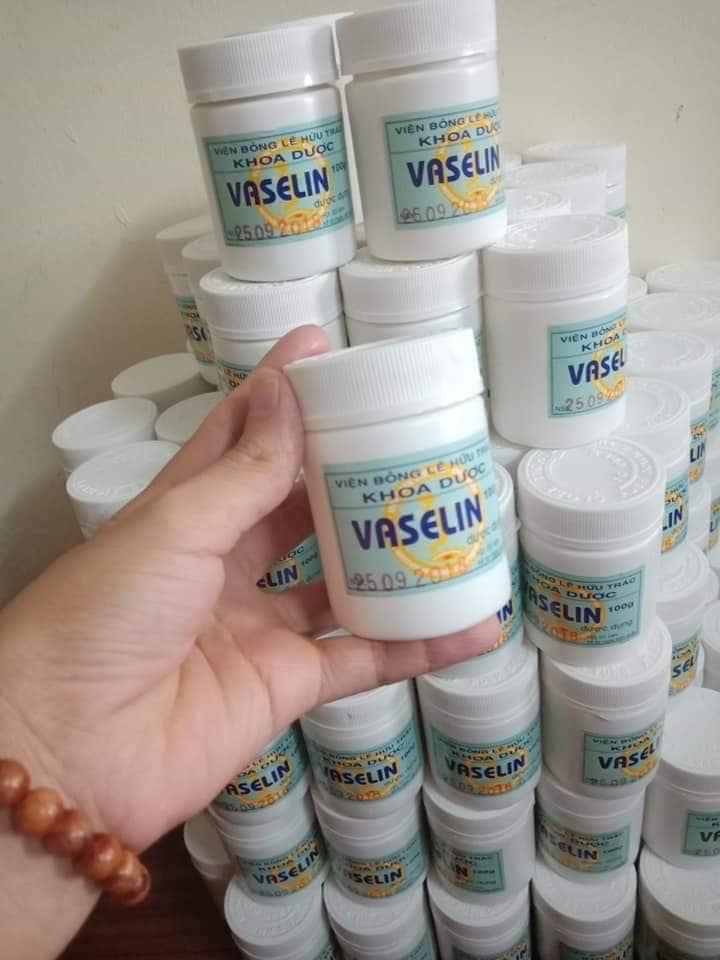 Sáp nẻ Vaselin Viện bỏng quốc gia, hũ 100g dùng tẹt ga ạ