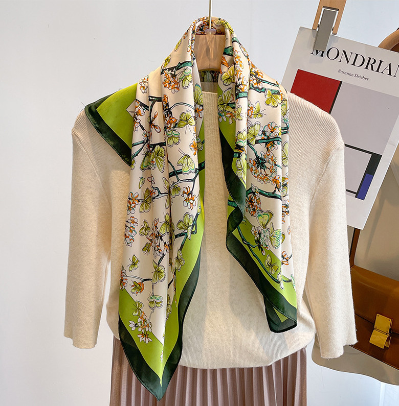 Khăn bandana lụa ThyThy Store HOA HƯỚNG DƯƠNG- KHĂN LỤA cấp 70x70cm dùng làm băng đô, cột tóc,cột túi,áo yếm,đồng phục.