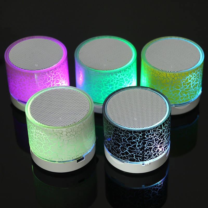 Loa bluetooth mini V3.0 có đèn LED nháy theo nhạc - Hỗ trợ USB/FM/AUX/thẻ nhớ TF tiện lợi (Giao màu ngẫu nhiên)