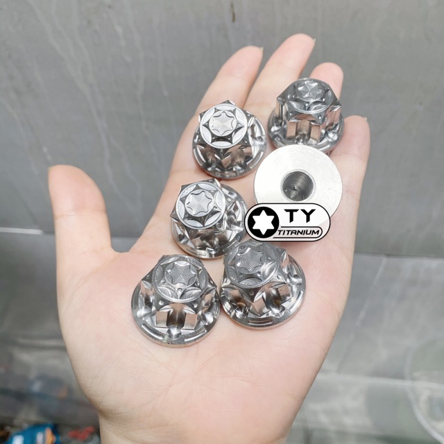 Tán bít đầu salaya inox304 tán 10ly, 12ly, 14ly gắn đầu cốt các dòng xe