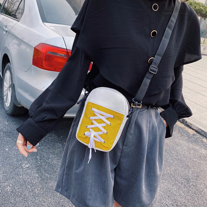 TÚI ĐEO CHÉO NỮ HÌNH GIÀY SNEAKER PHỐI DA MỀM ÊM SIÊU ĐẸP TN23