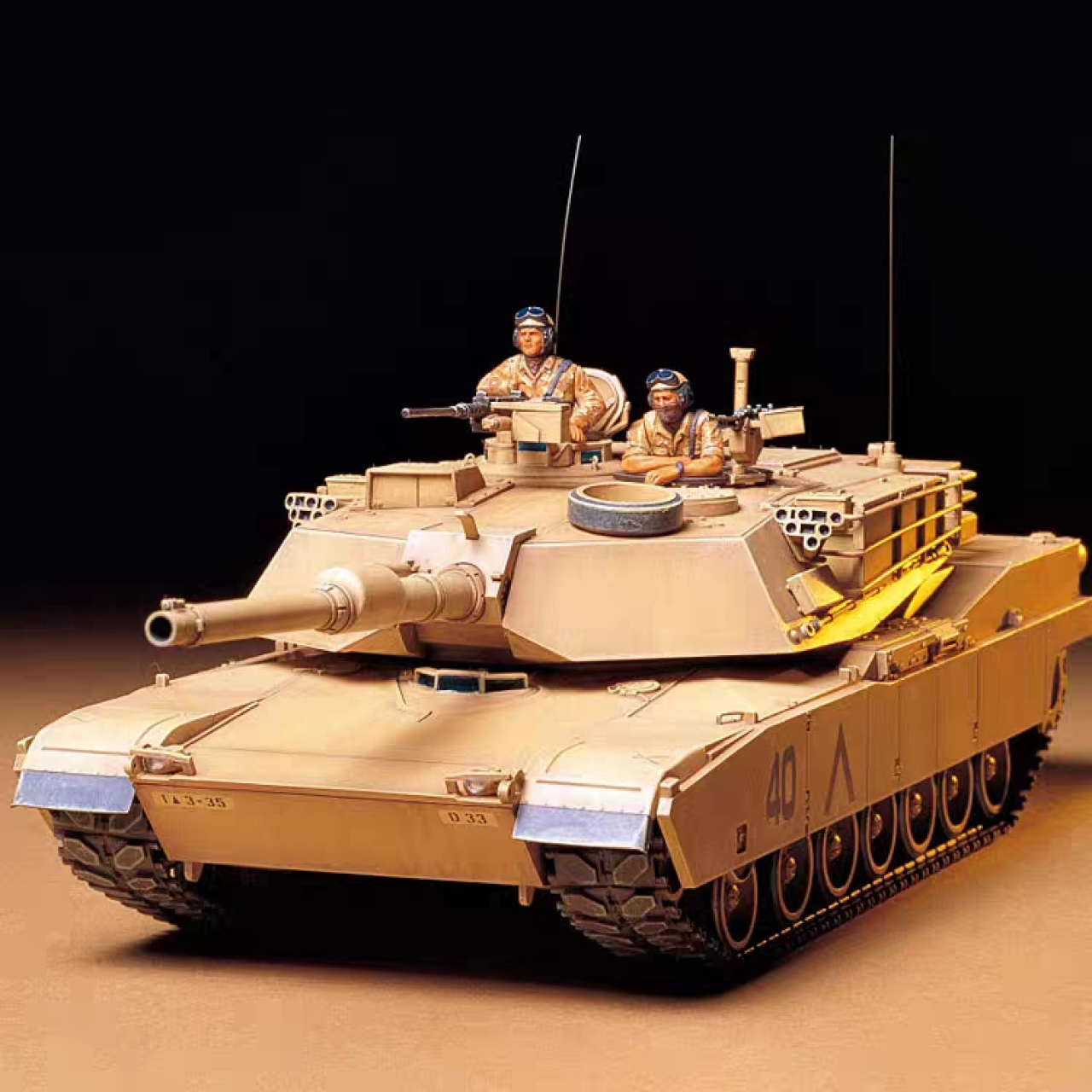 TAMIYA Bộ kit mô hình xe tăng M1A1 ABRAMS MBT Tỷ lệ 1 35 Mô hình Quân sự