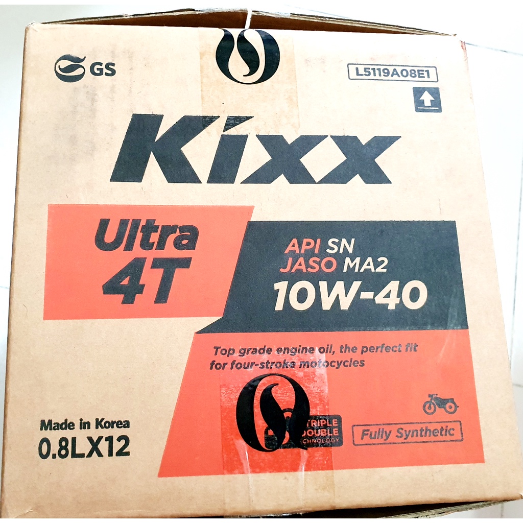Thùng 12 chai nhớt tổng hợp xe số Kixx Ultra 10W40 800ML.Sản xuất tại Hàn