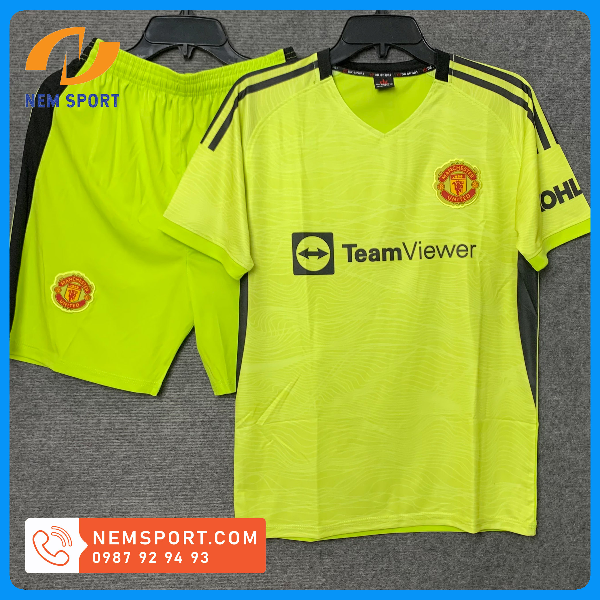 Quần Áo Bóng Đá CLB  Manchester United Màu Xanh Chuối Mới 2021