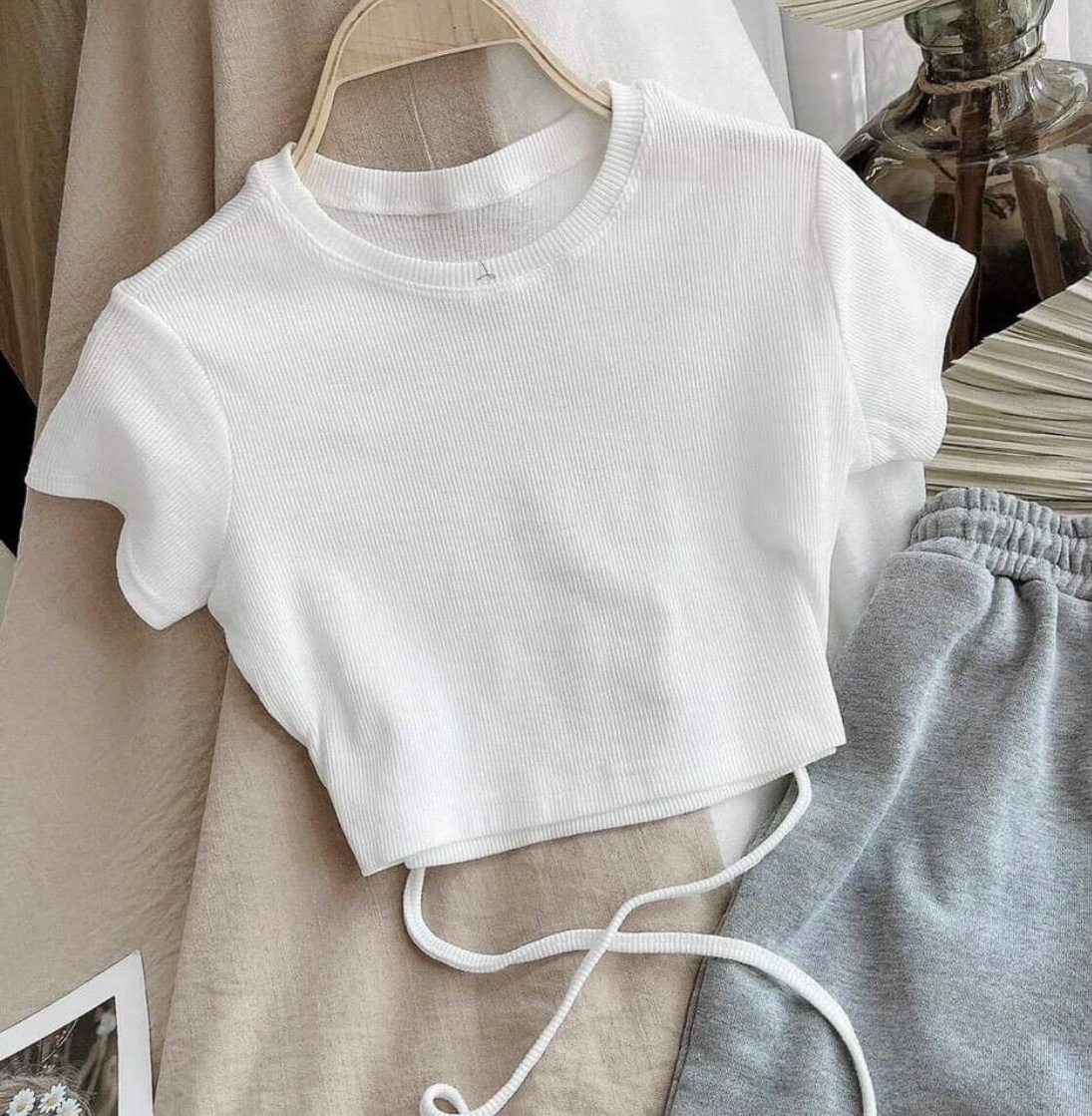 Áo croptop dây quấn eo sexy
